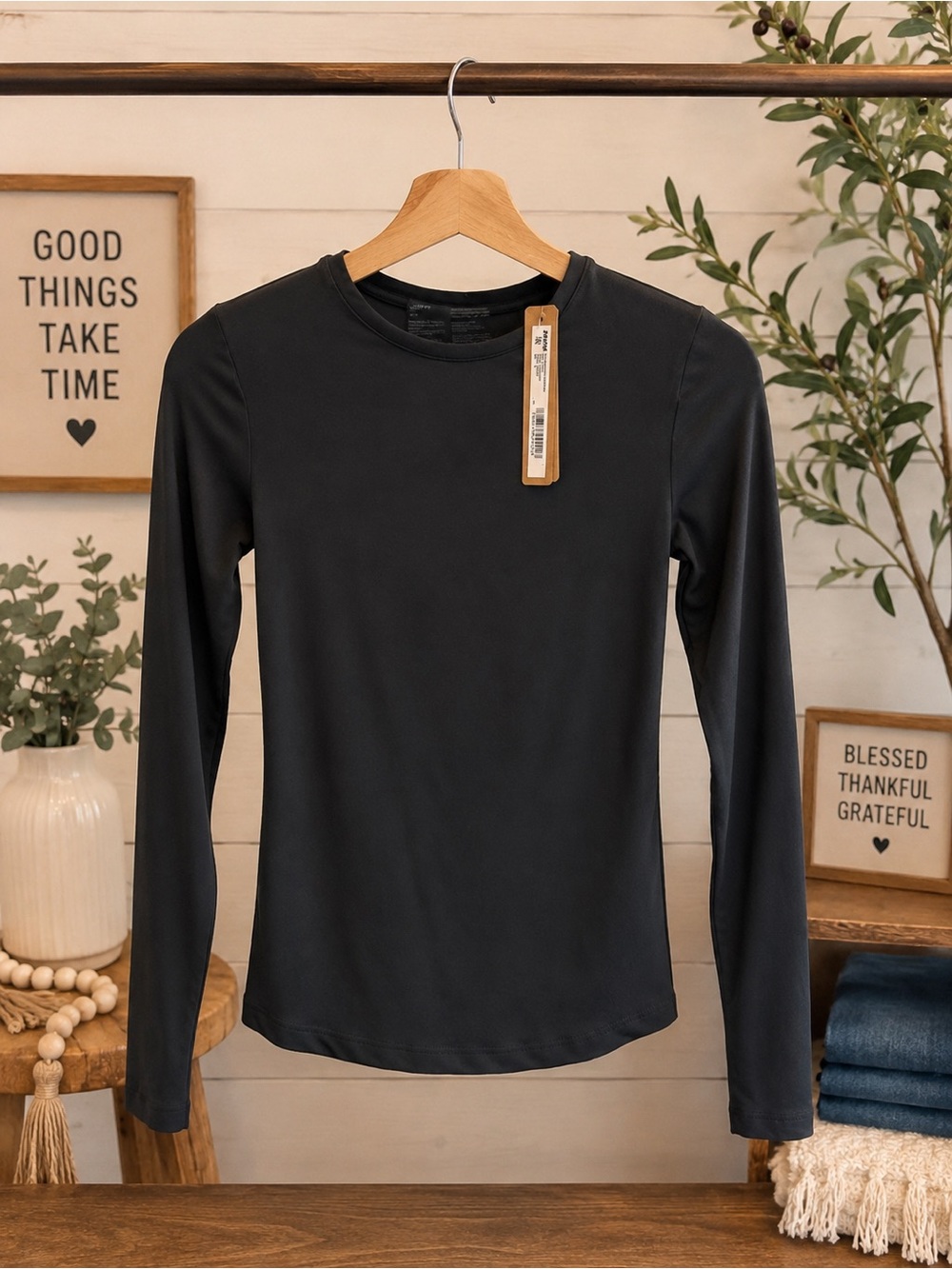 SKIMS Soft Smoothing Seamless Long Sleeve Top Eclipse Black Size Small NWT